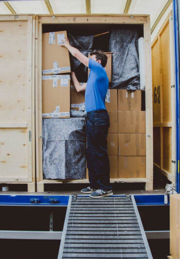 Full-Service-Moving-Company